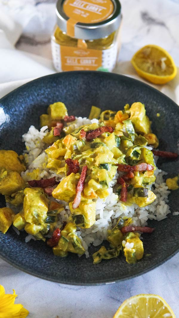 Calorie arme gele curry met kipfilet